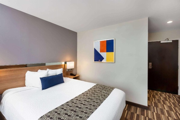 Microtel Inn Suites by Wyndham Warsaw image 7